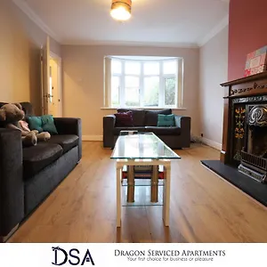 Solihull/nec/airport 3 Bedroom Semi-detached House Apartment