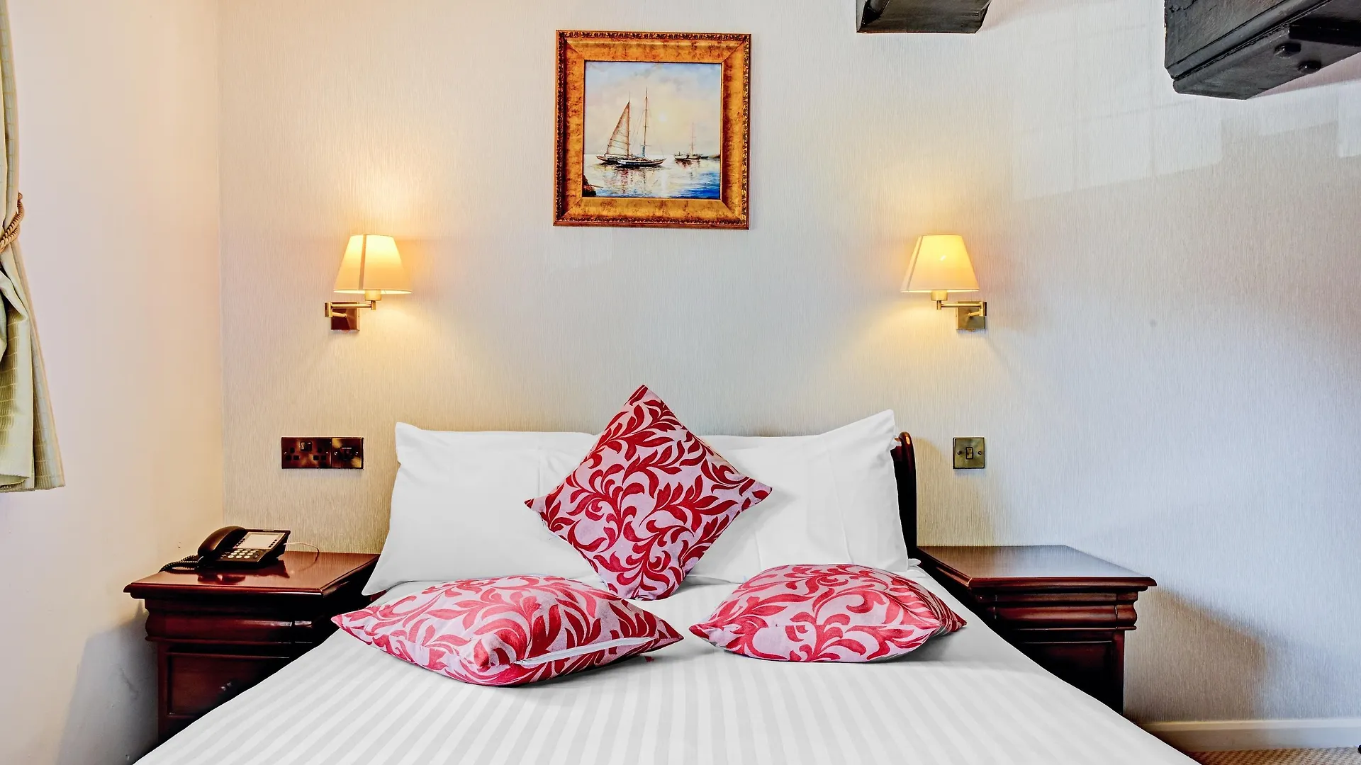 Oyo Dovecote Hotel Birmingham
